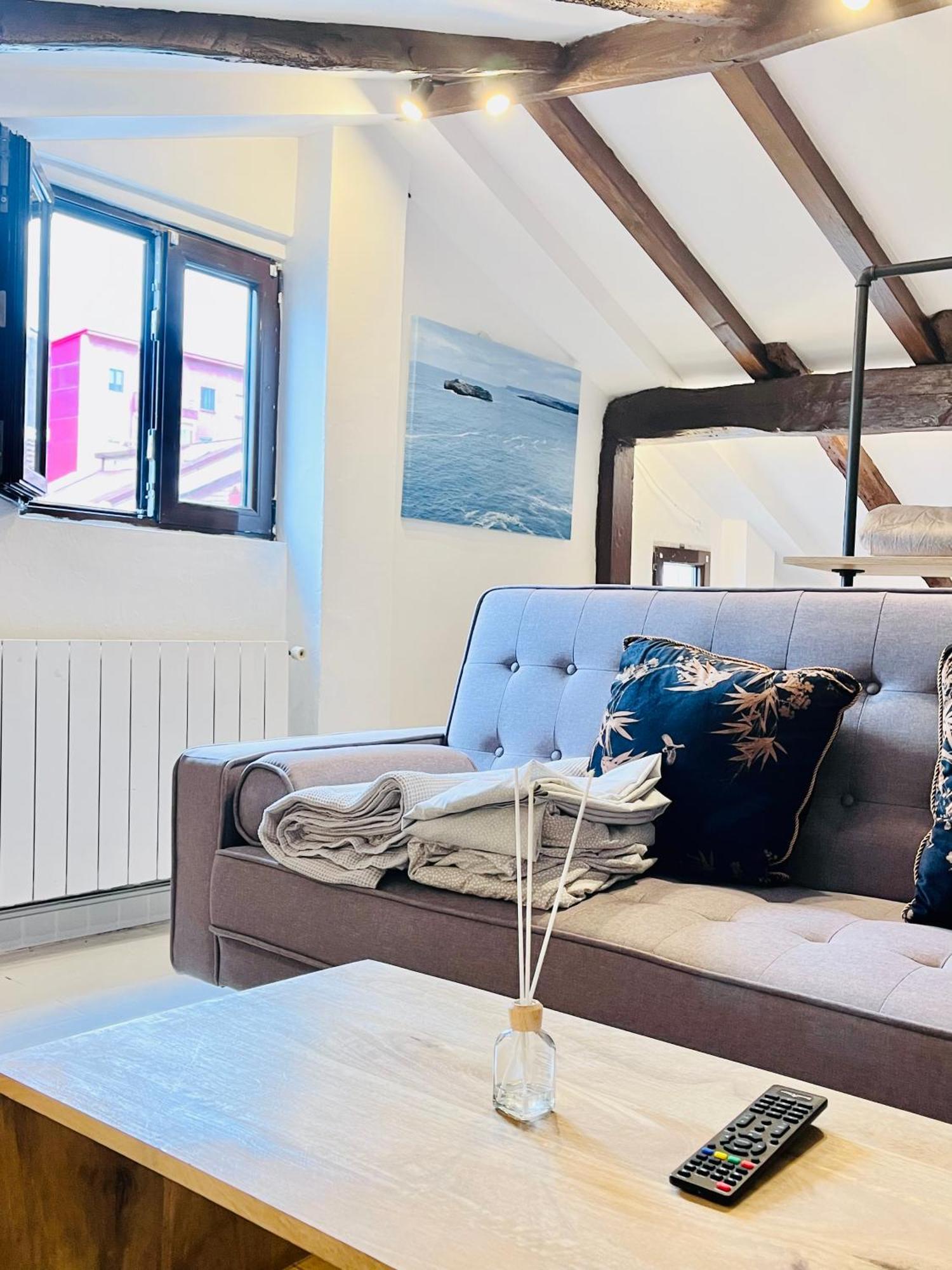 Ferienwohnung Loft Buhardilla En Perfecta Ubicacion Santander Exterior foto